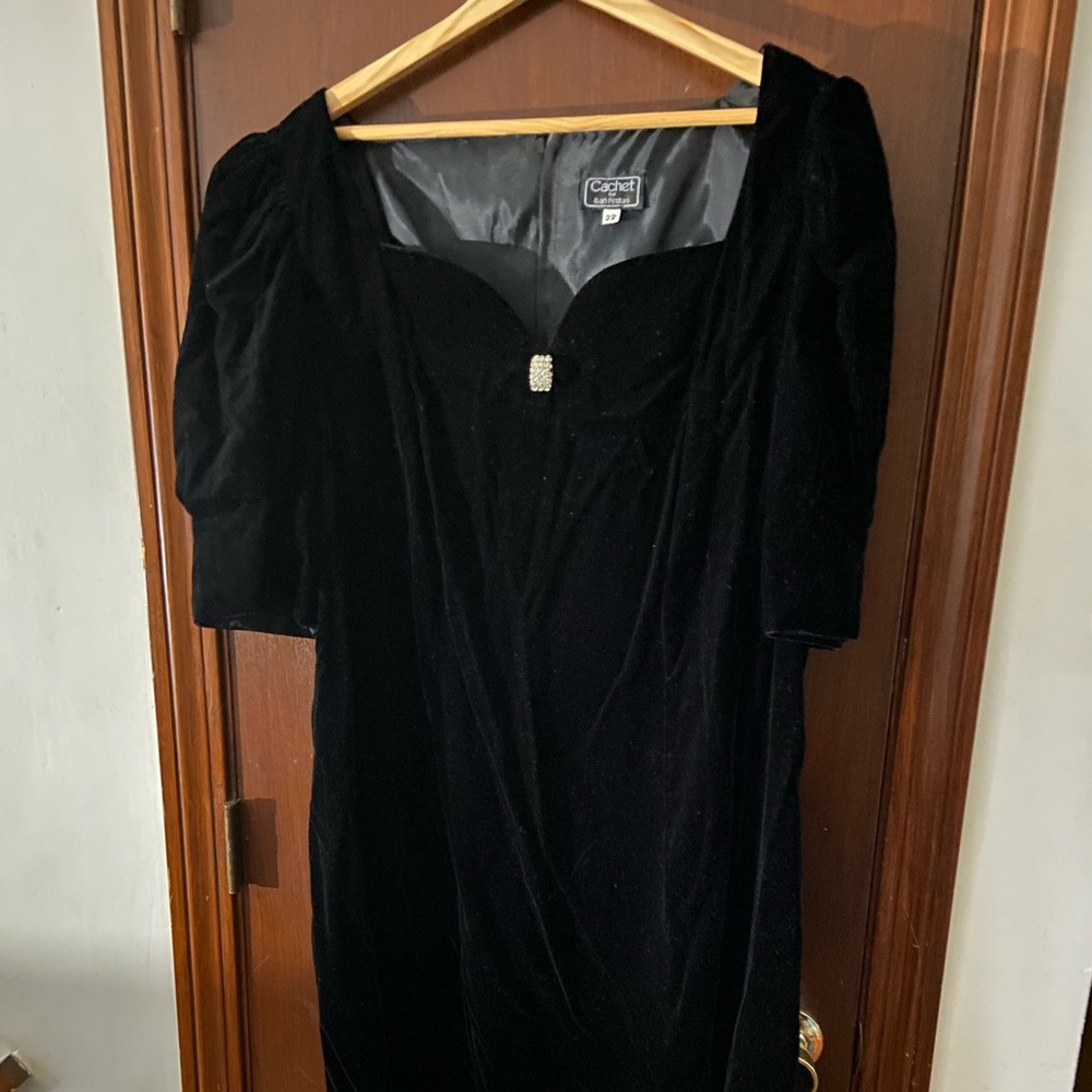 Cachet By Bari Protas Vintage Black
Evening Dress